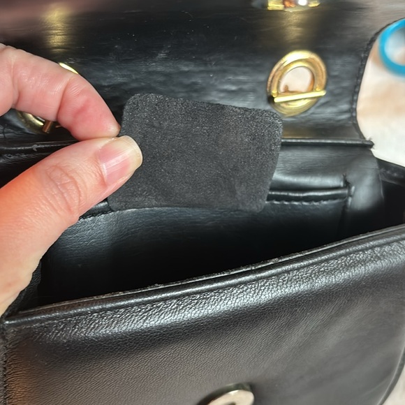 Vintage Chanel Crossbody Bag - Picture 6 of 12